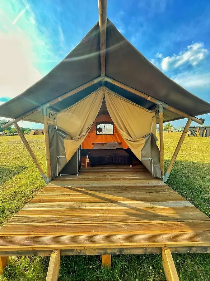 Hotel Luz Glamping Bukarest