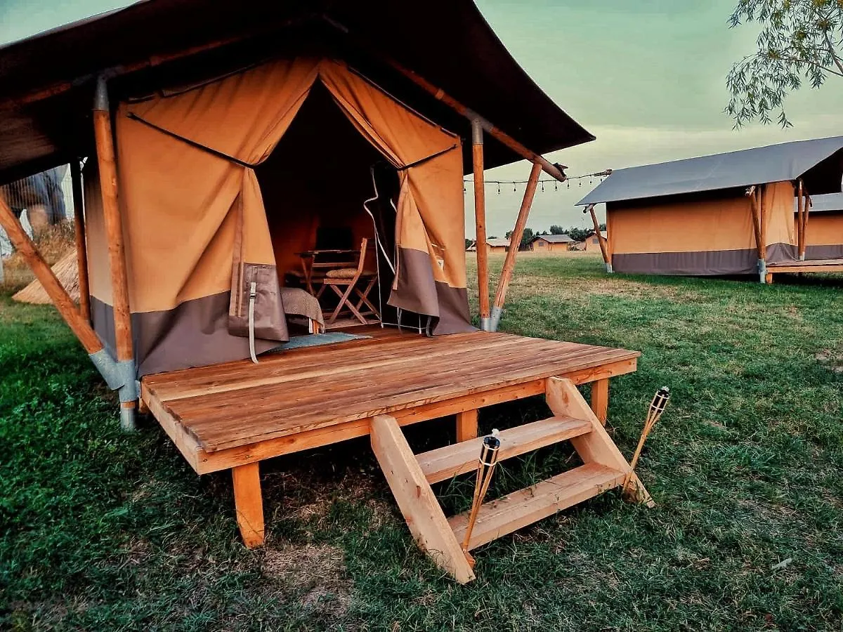 Hotel Luz Glamping Bukarest